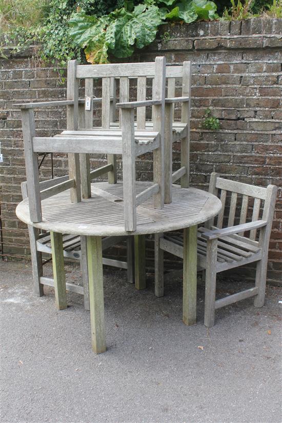 Lister wooden circular garden table & 4 chairs